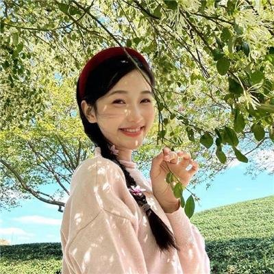 隔楼女孩:我们之间的层距
